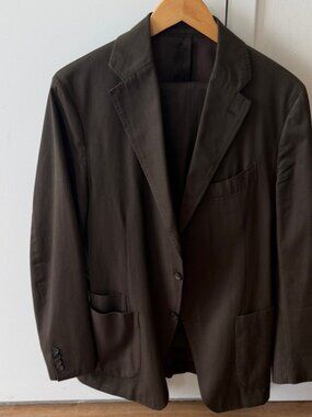 Drakes Two-Tone Olive and Brown Suit in 40/50. Wool and coton